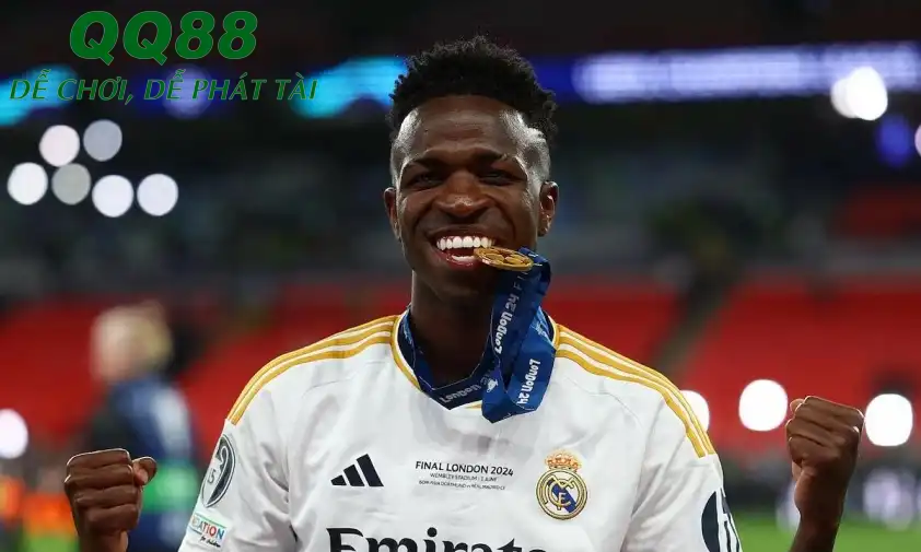 Vinicius vừa gửi lời cảnh báo đến cho bộ sậu Real Madrid. (Ảnh: Goal)